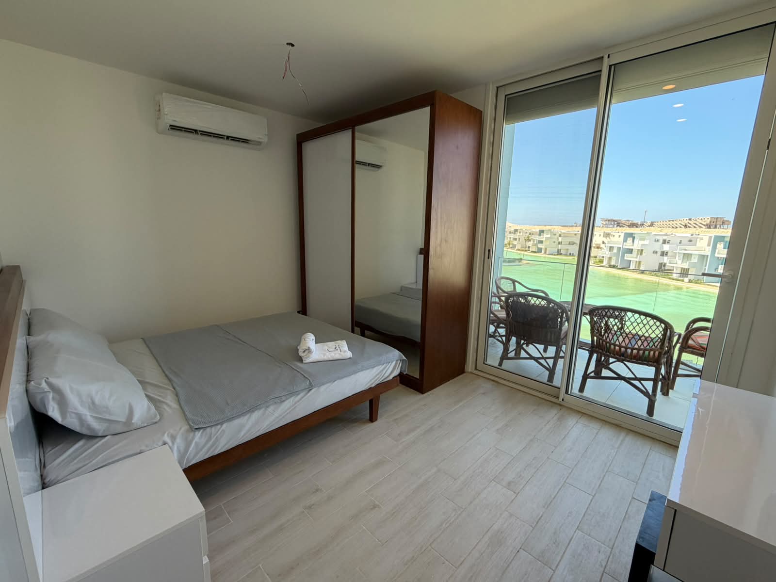 منزل بثلاث غرف يطل على بحيرة فوكا باي, photo 5